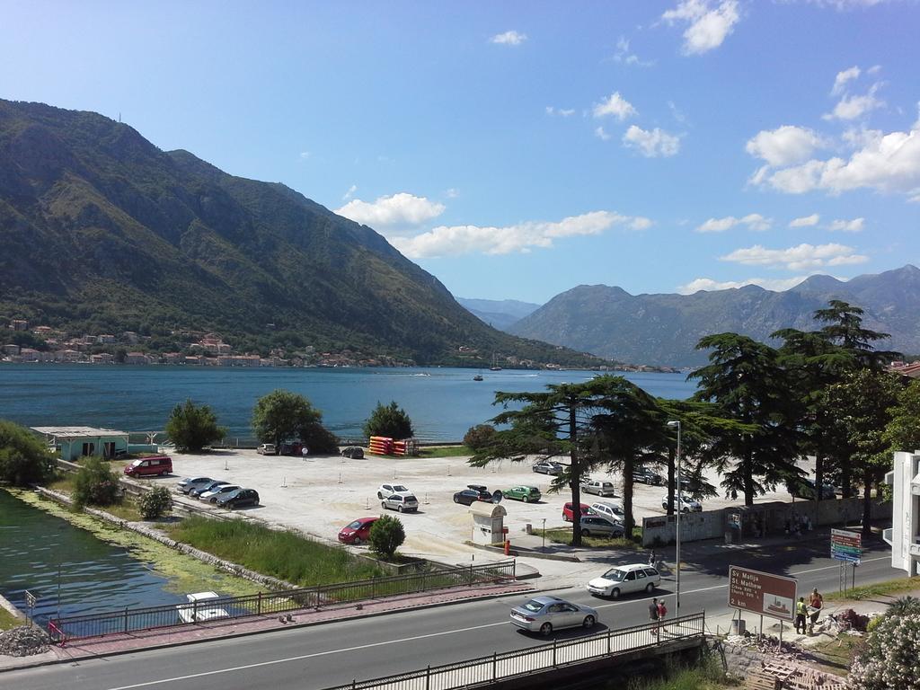 Apartment Todor Kotor Eksteriør bilde